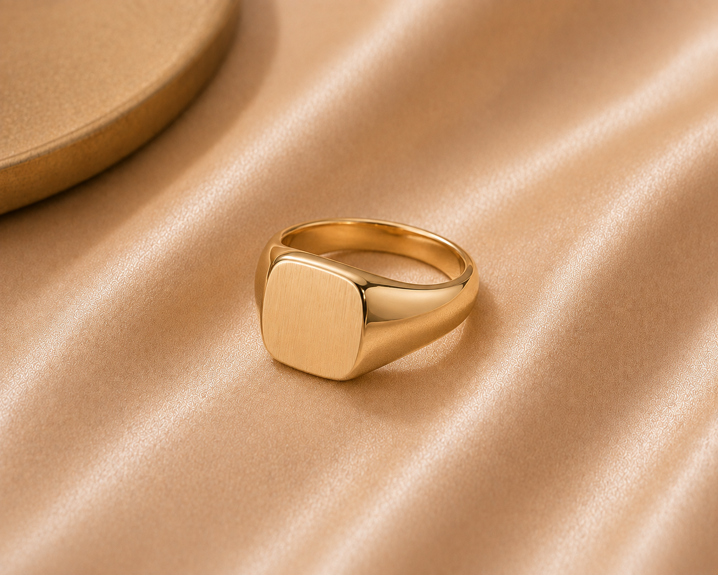 Men's Signet Ring